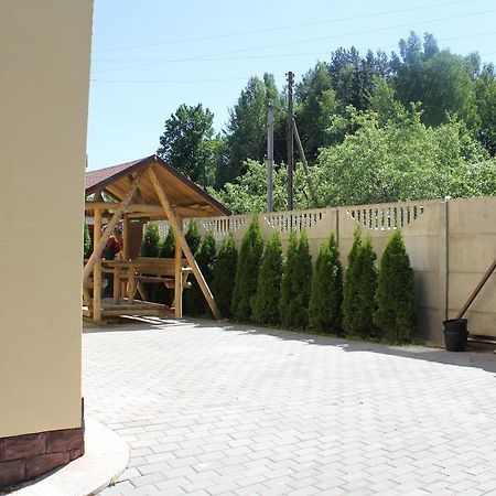 Raubichi Hotel Exterior photo