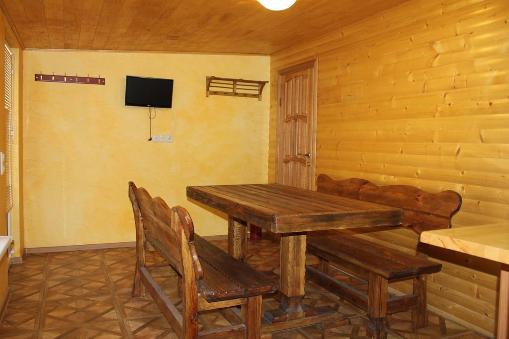 Raubichi Hotel Exterior photo